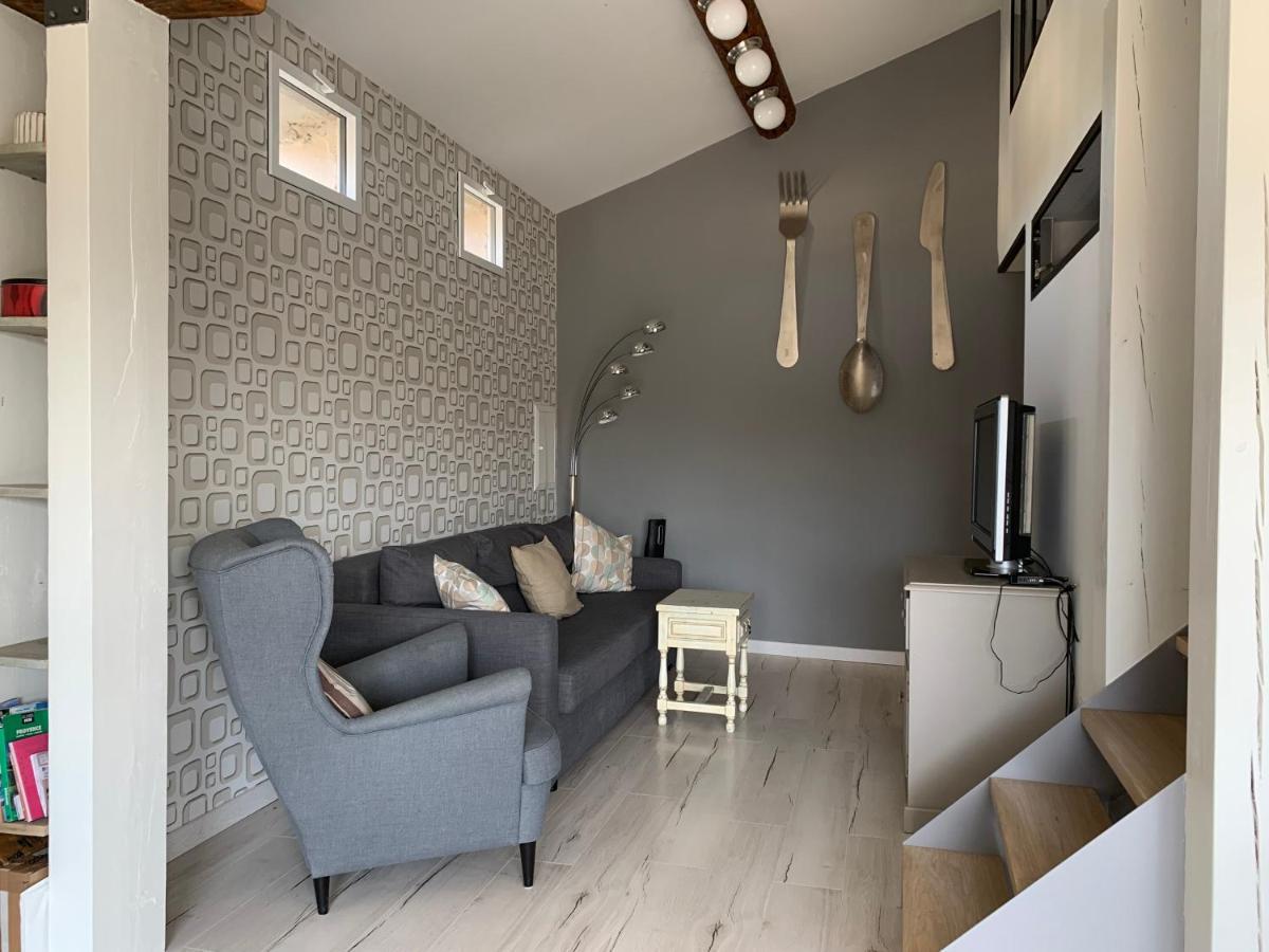 Apartment Clos Du Cardinal Avec Piscine LʼIsle-sur-la-Sorgue